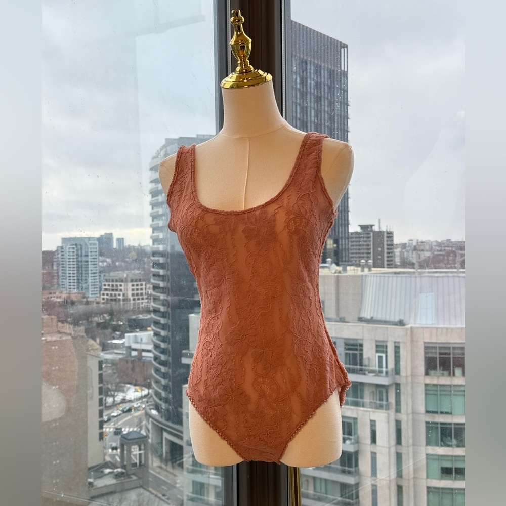 🆕 ZIMMERMANN 🧿 NWT Lace Scoop Neck Bodysuit, Blush - Sz 2 US 6 / 8 - Picture 3 of 13